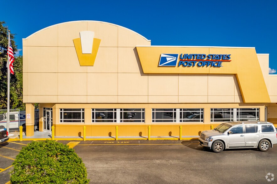 More Photos Of 18407-18489 N Us Highway 41, Lutz Unknown For Lease