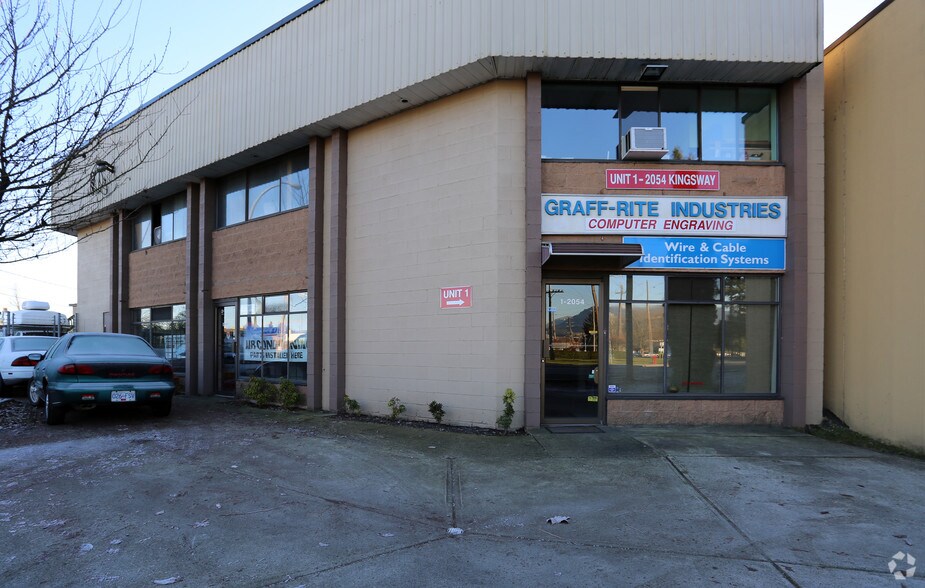 More Photos Of 2054 Kingsway Ave, Port Coquitlam Warehouse For Lease