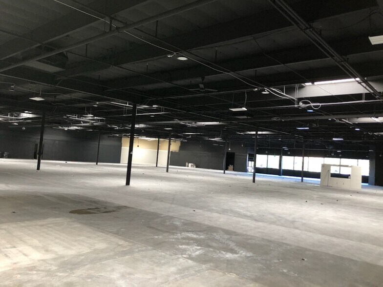 More Photos Of 25362 El Paseo, Mission Viejo Freestanding For Sale