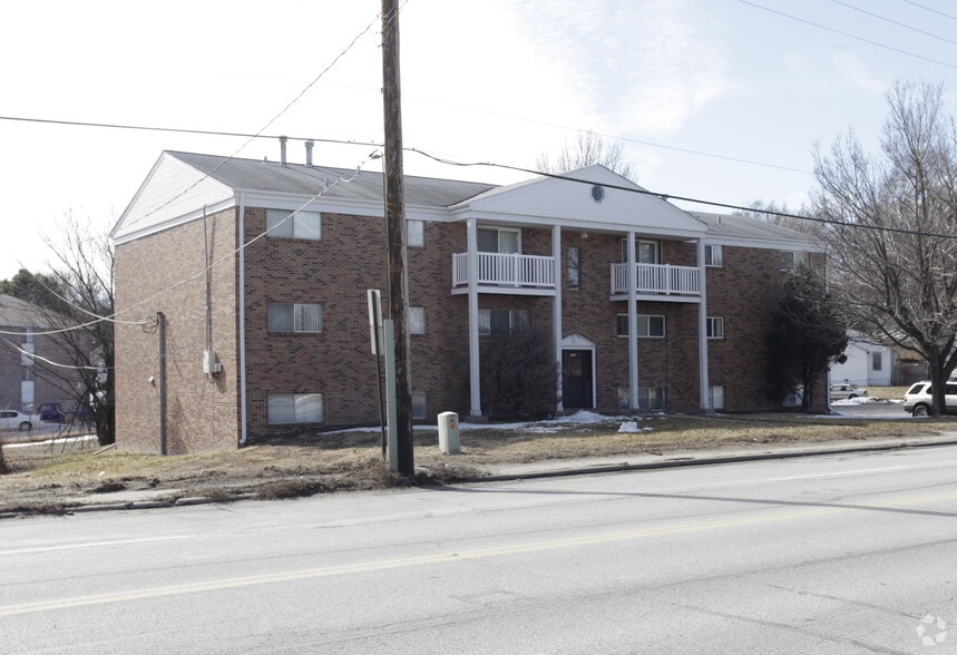 Primary Photo Of 6917 Military Ave, Omaha Apartments For Sale