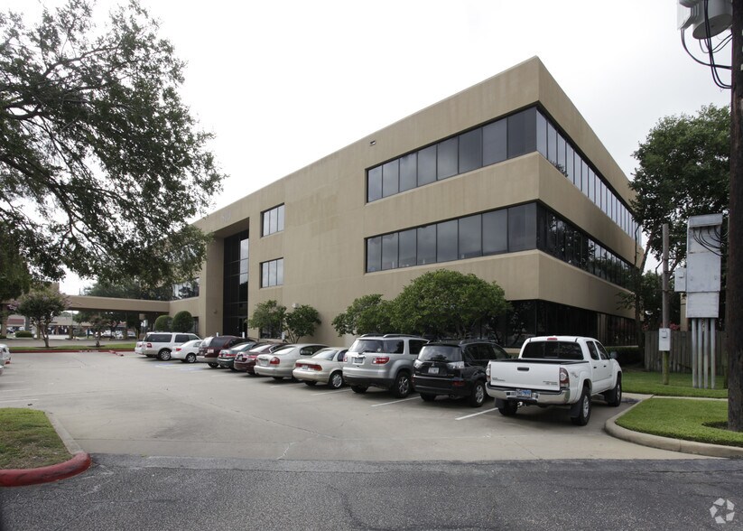 Primary Photo Of 810 S Mason Rd, Katy Office For Lease