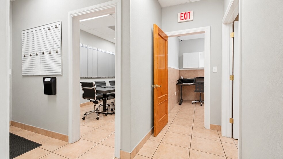 More Photos Of 14701 SW 137th St, Miami Light Distribution For Lease