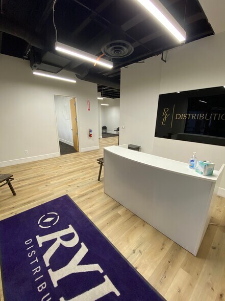 More Photos Of 3505 Cadillac Ave, Costa Mesa Office For Lease