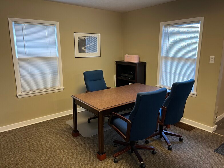More Photos Of 4715 Lincolnway East, Mishawaka Office For Sale