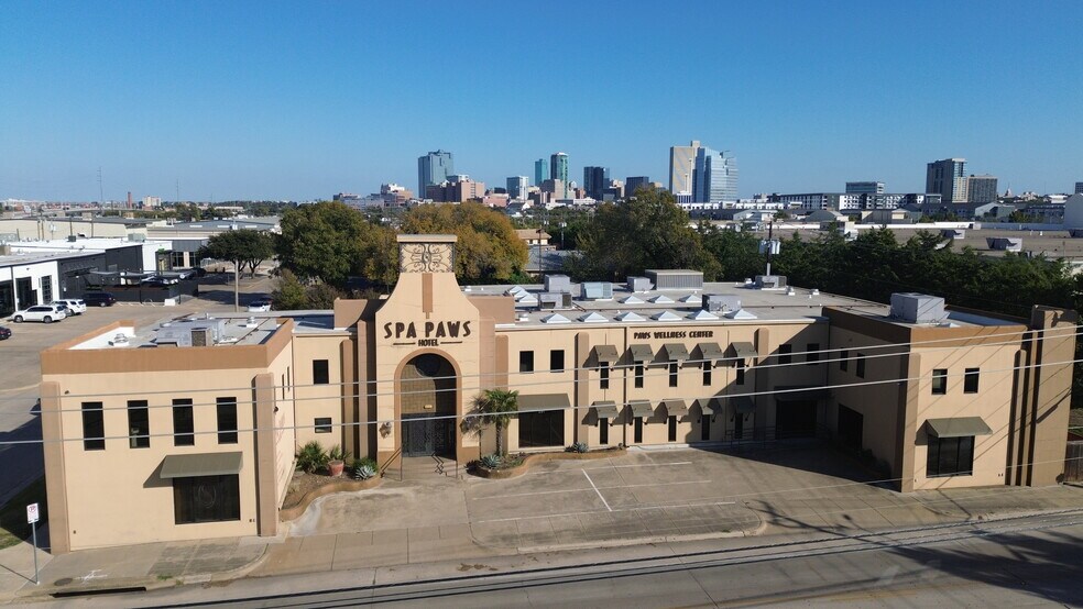 More Photos Of 251 Carroll St, Fort Worth Freestanding For Lease