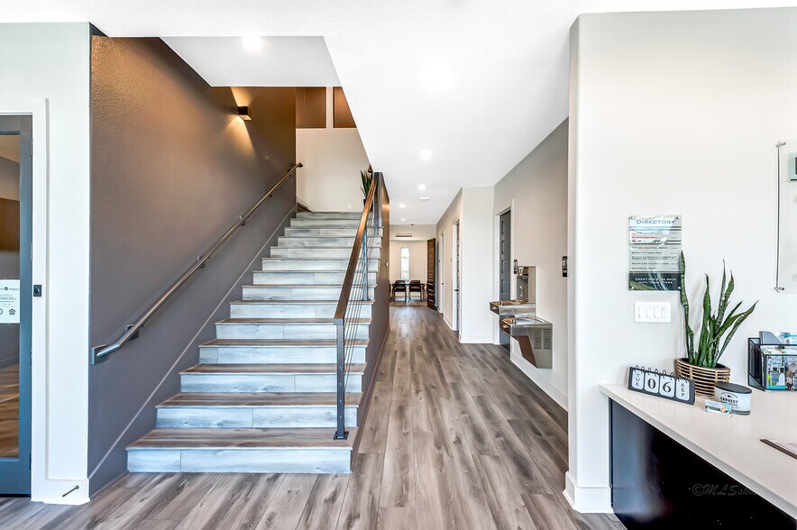 More Photos Of Colonial Parkway & Park West Green, Katy Medical For Sale