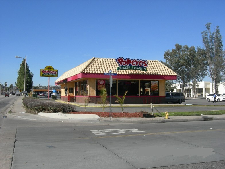Primary Photo Of 498 E 4th St, Perris Fast Food For Lease