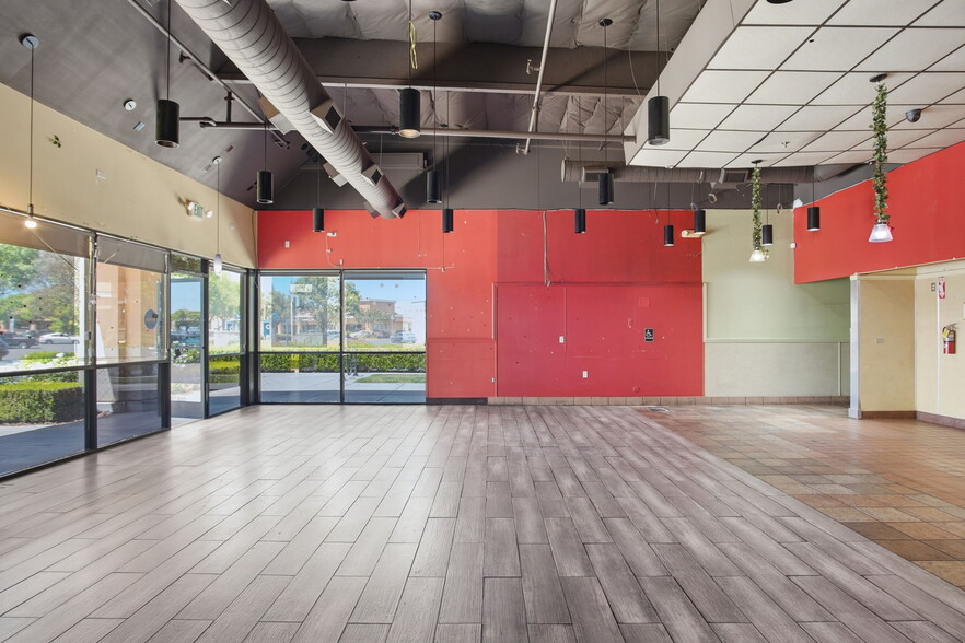 More Photos Of 1601-1617 Bellevue Rd, Atwater Restaurant For Lease