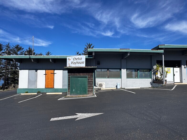 More Photos Of 1240 Chetco Ave, Brookings General Retail For Sale