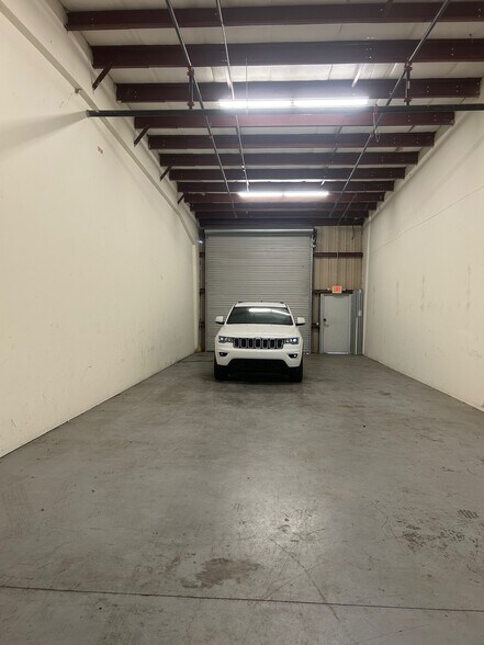More Photos Of 13460 Rickenbacker Pky, Fort Myers Light Distribution For Lease