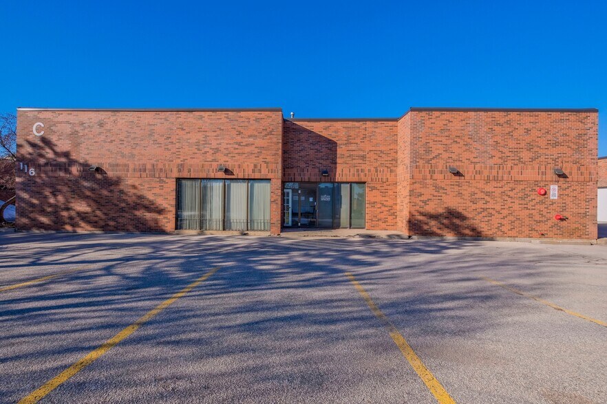 More Photos Of 24 Viceroy Rd, Concord Unknown For Lease