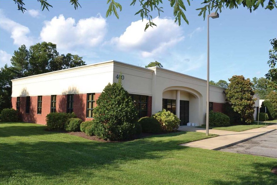 More Photos Of 11848 Rock Landing Dr, Newport News Office For Lease