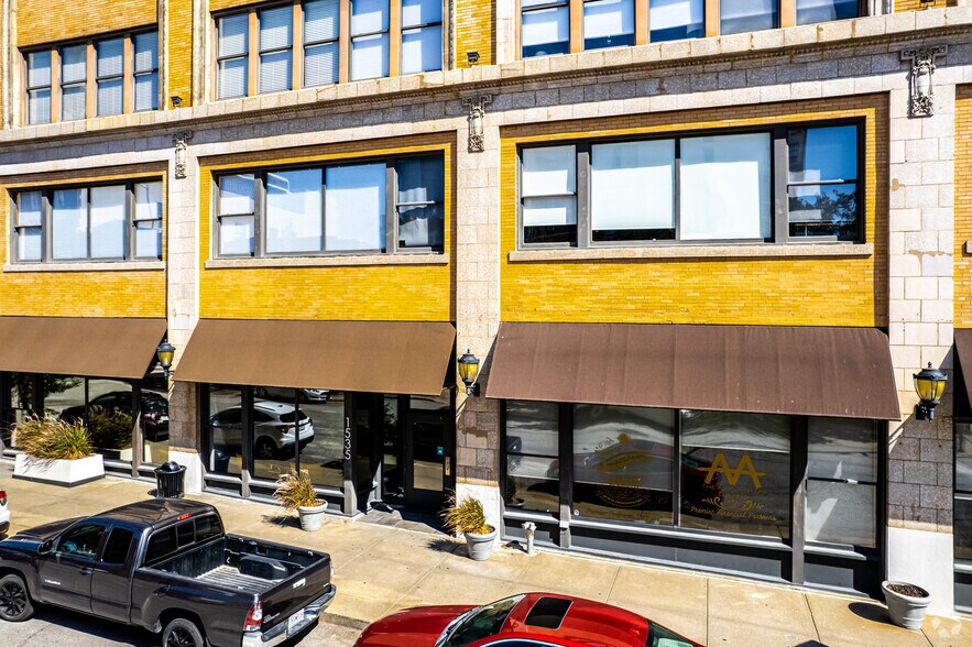 More Photos Of 1535 Walnut St, Kansas City Apartments For Sale