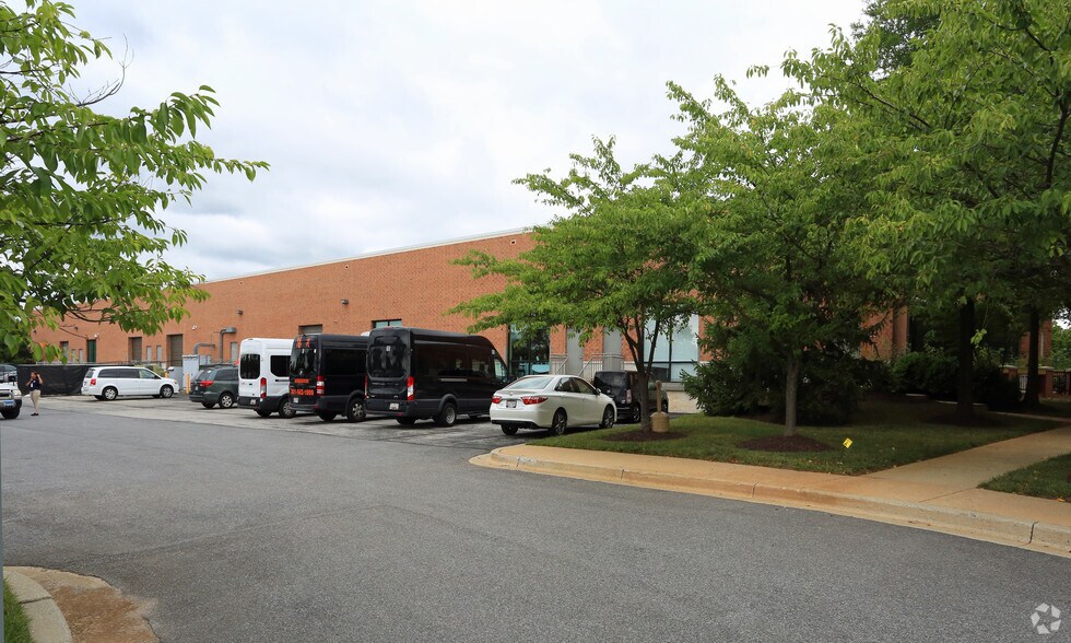 More Photos Of 20420 Century Blvd, Germantown Light Manufacturing For Lease