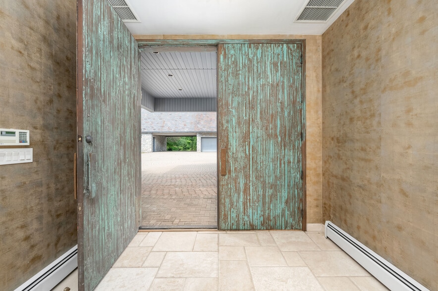 More Photos Of 1700 Forker Blvd, Hermitage Specialty For Sale