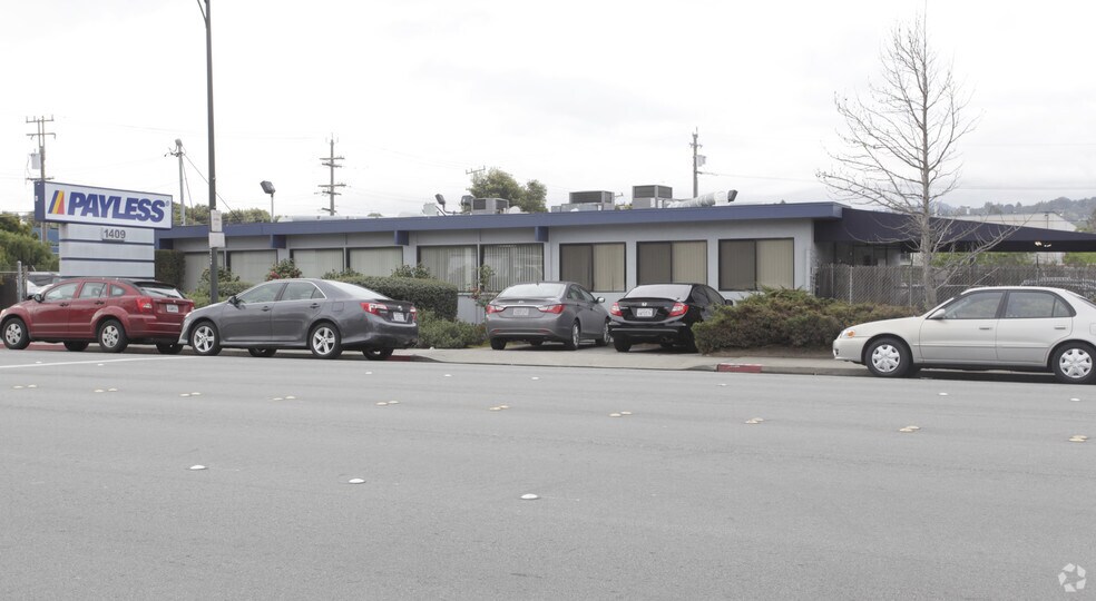 More Photos Of 1409 Rollins Rd, Burlingame Warehouse For Lease