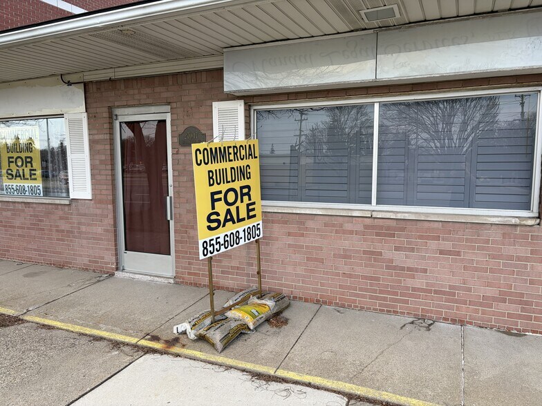 More Photos Of 27051 Southfield Rd, Lathrup Village Freestanding For Sale