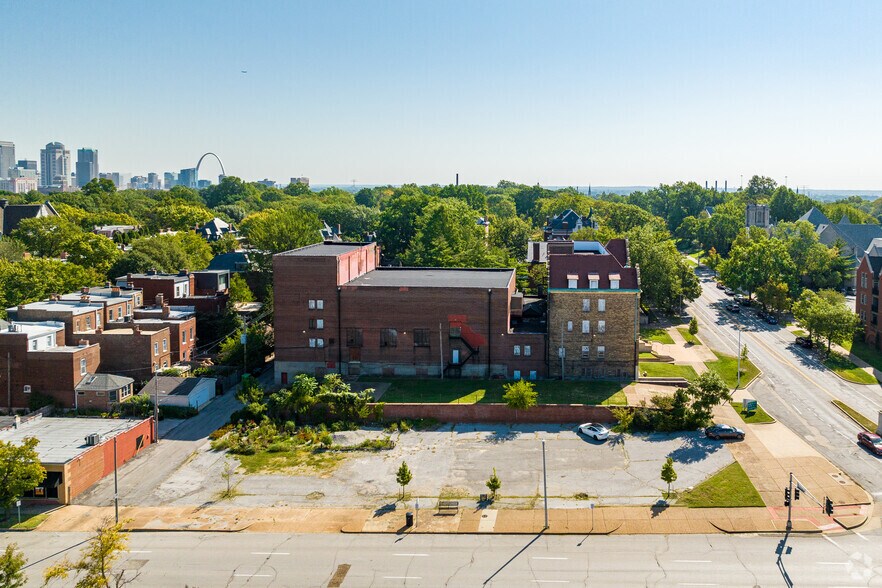 More Photos Of 2345 Lafayette Ave, Saint Louis Religious Facility For Sale