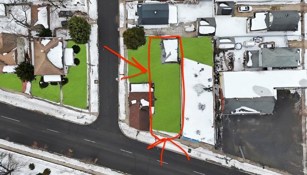 More Photos Of 307 Clinton St, Hempstead Storefront Retail Residential For Sale