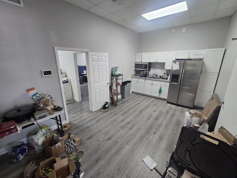 More Photos Of 10310-10322 NW 55th St, Sunrise Warehouse For Lease