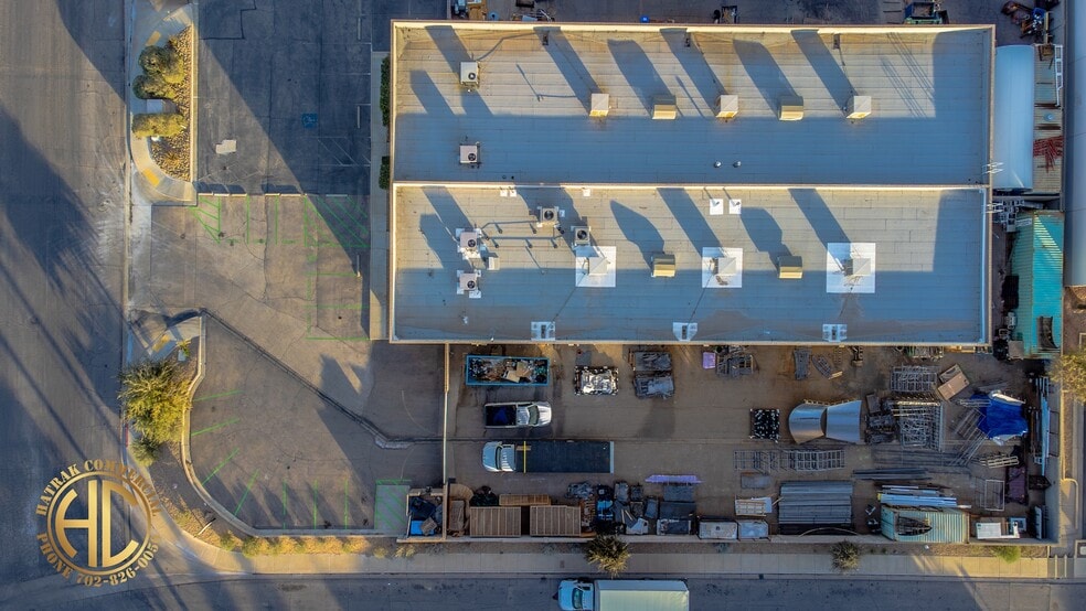 More Photos Of 295 Sunpac Ave, Henderson Warehouse For Sale