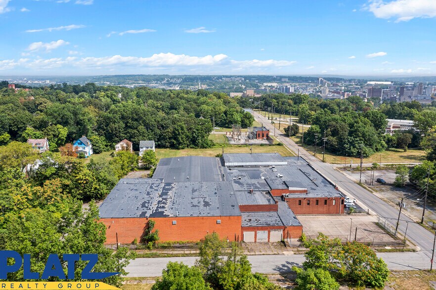 More Photos Of 1120 Oak Hill Ave, Youngstown Warehouse For Lease