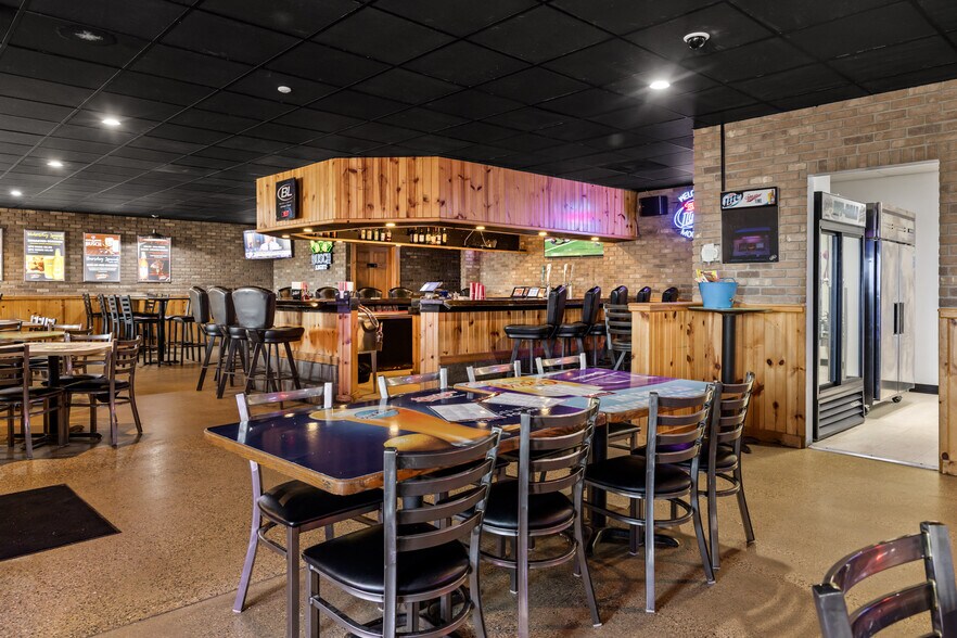 More Photos Of 205 1st St SW, Glyndon Restaurant For Sale