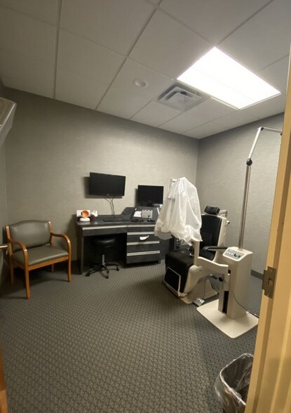 More Photos Of 100 Parkway Office Ct, Cary Medical For Sale