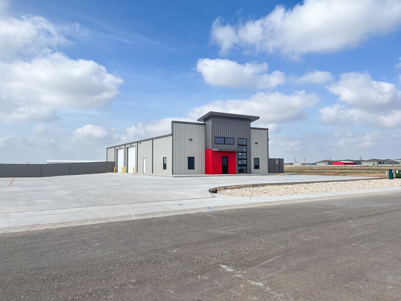 Primary Photo Of 7705 69th Street, Lubbock Showroom For Sale