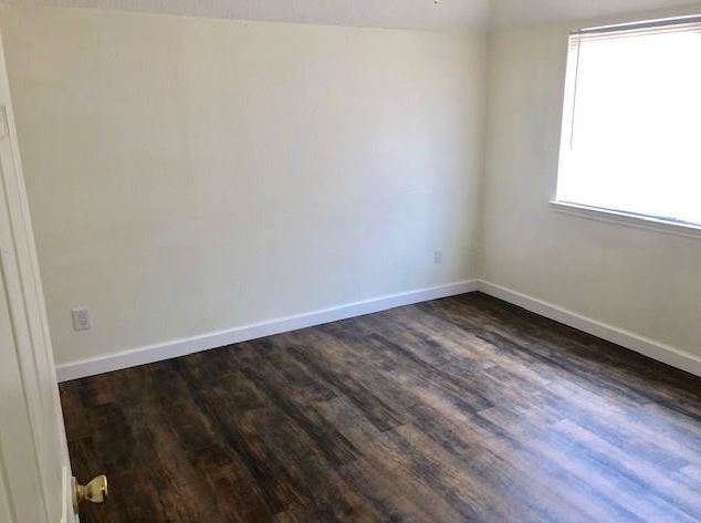 More Photos Of 8127 Stonehurst St, Dallas Apartments For Sale