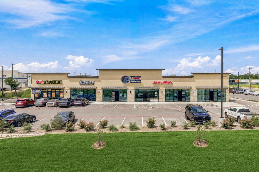 More Photos Of 7038 N Loop 1604, San Antonio Freestanding For Sale