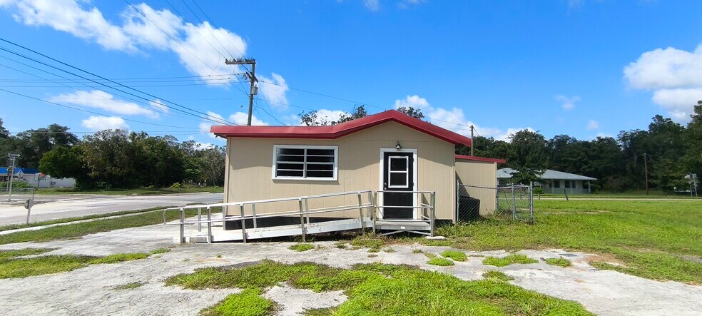 More Photos Of 14610 Kennard St, Waldo Freestanding For Sale