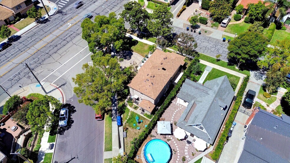 More Photos Of 1120 East Ave, Burbank Apartments For Sale