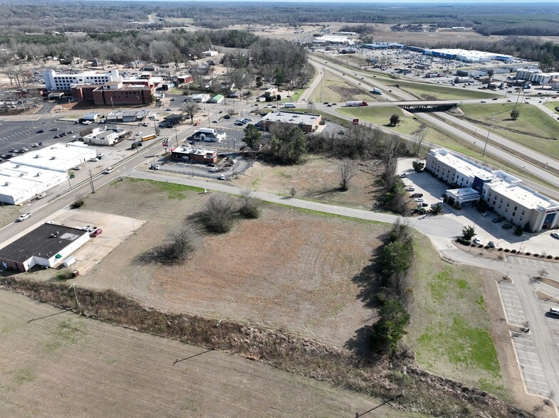 More Photos Of 0 Coulter Cv, New Albany Land For Sale