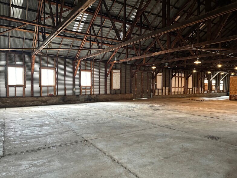 More Photos Of 18729 Carter St, Tuolumne Flex For Sale