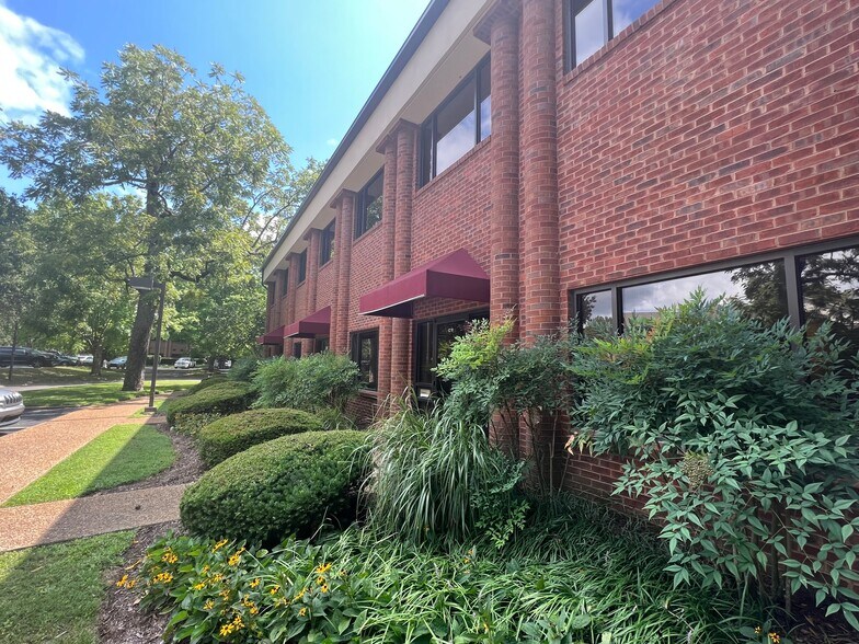 More Photos Of 5120 Virginia Way, Brentwood Office For Lease