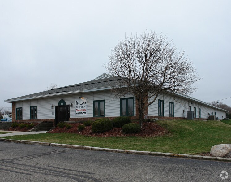More Photos Of 1810 W Washington St, Greenville Office For Lease