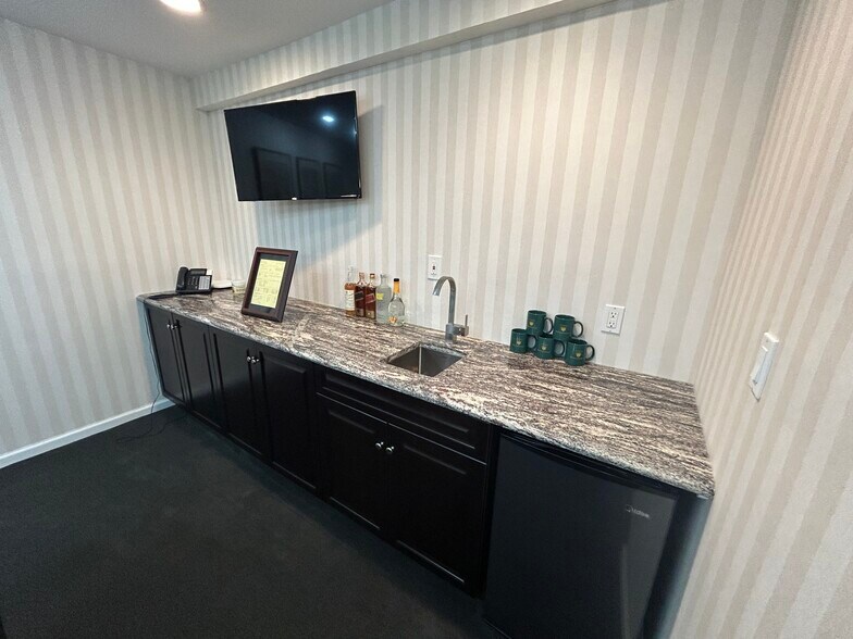 More Photos Of 191 Terry Rd, Smithtown Loft Creative Space For Sale