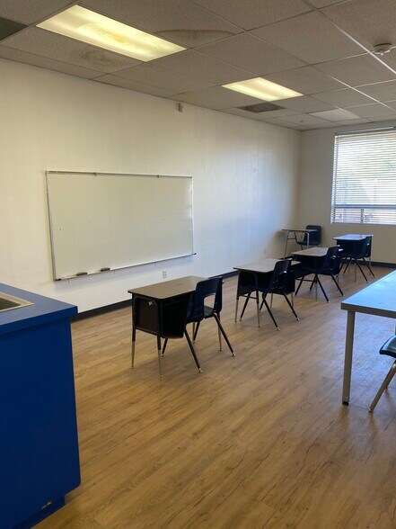 More Photos Of 630 W 17th Pl, Tempe Schools For Lease