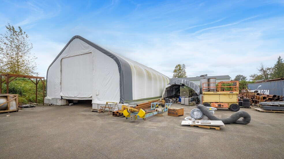More Photos Of 29781 Fraser Hwy, Abbotsford Warehouse For Lease