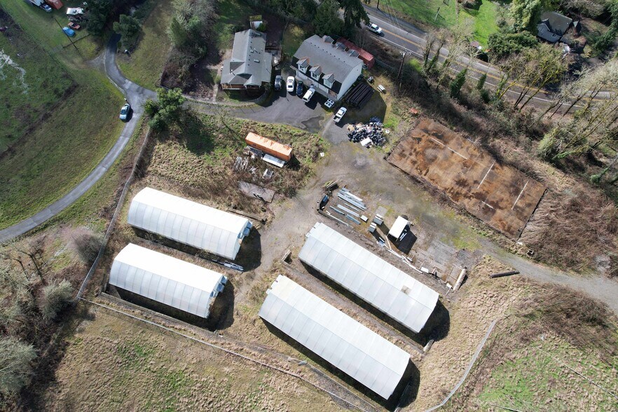 More Photos Of 17551 SE Highway 224, Damascus Manufacturing For Sale