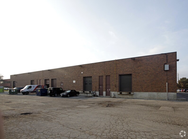More Photos Of 1030-1050 Speers Rd, Oakville Warehouse For Lease