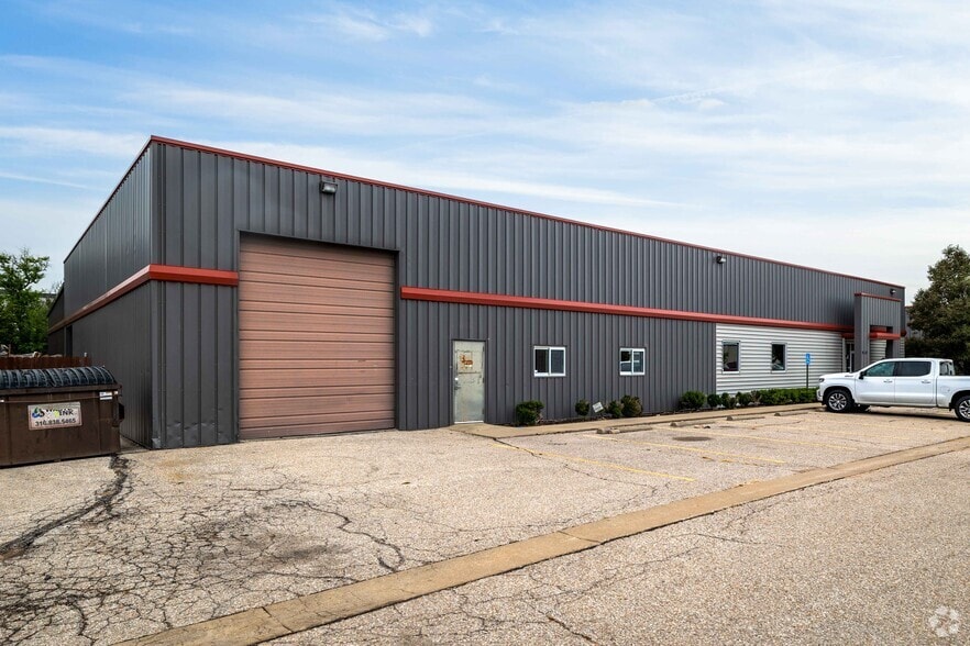 Primary Photo Of 9133 E 37th St N, Wichita Warehouse For Lease