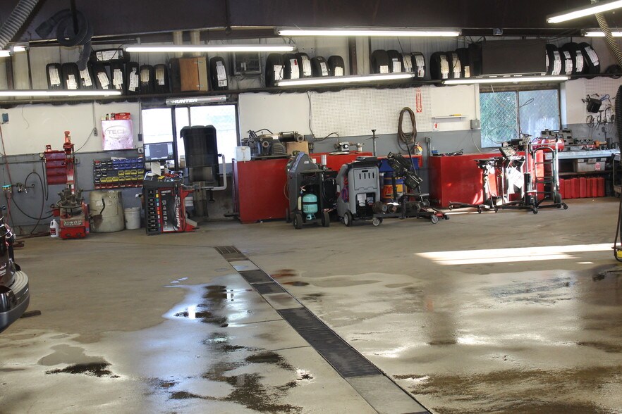 More Photos Of 74 S Platt St, Plattsburgh General Retail For Sale