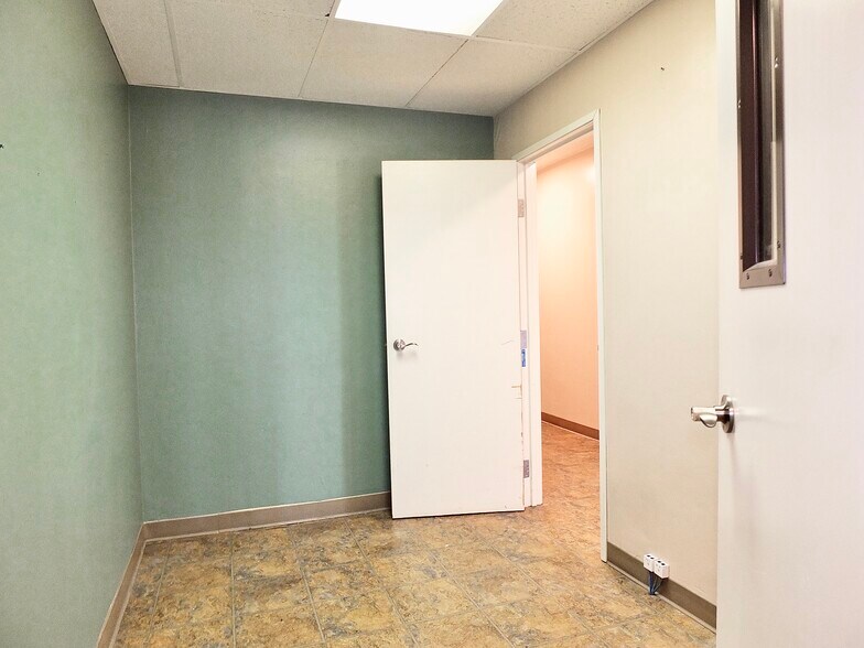 More Photos Of 830 Atlantic Ave, Long Beach Medical For Sale