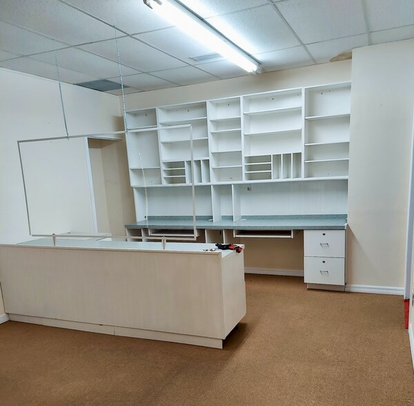 More Photos Of 2501 27th Ave, Vero Beach Unknown For Lease