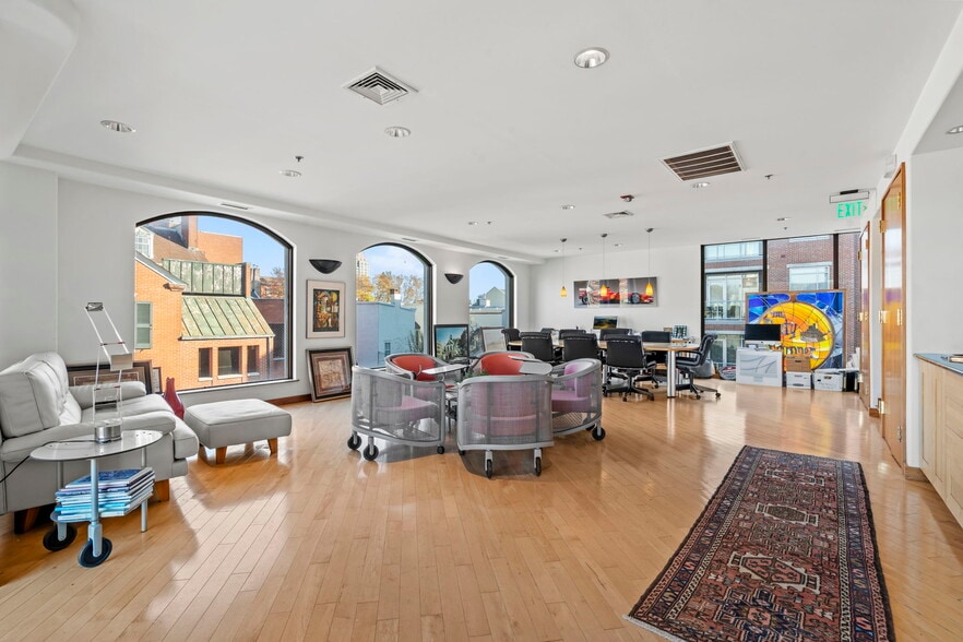 More Photos Of 415-419 S 2nd St, Philadelphia Loft Creative Space For Sale
