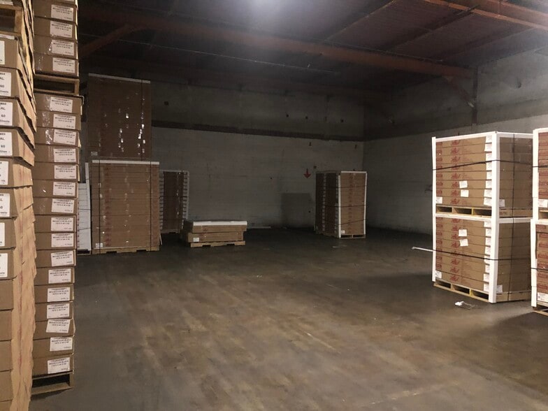 More Photos Of 263-275 Park Ave, East Hartford Warehouse For Lease