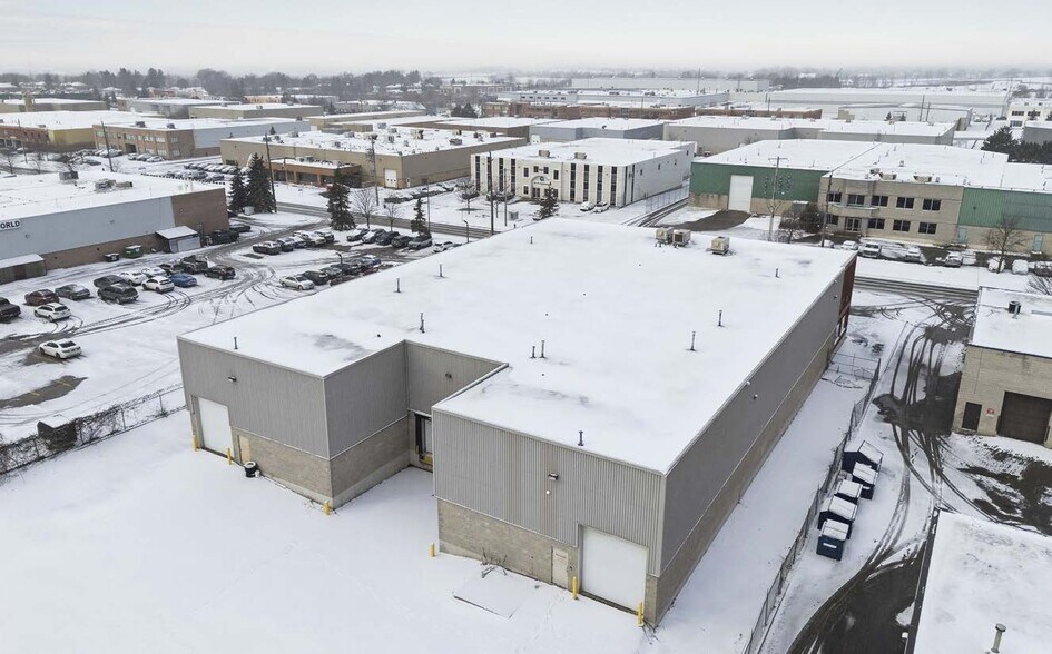 More Photos Of 1250 Kerrisdale Blvd, Newmarket Warehouse For Sale