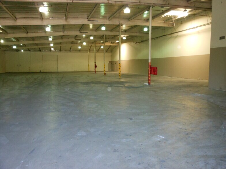More Photos Of 15110 Nelson Ave, City of Industry Manufacturing For Lease